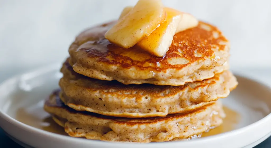 Healthy Oatmeal Apple Pancakes (Flourless & Easy)